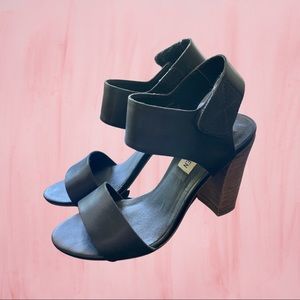 Black Steve Madden Sandals with Velcro straps